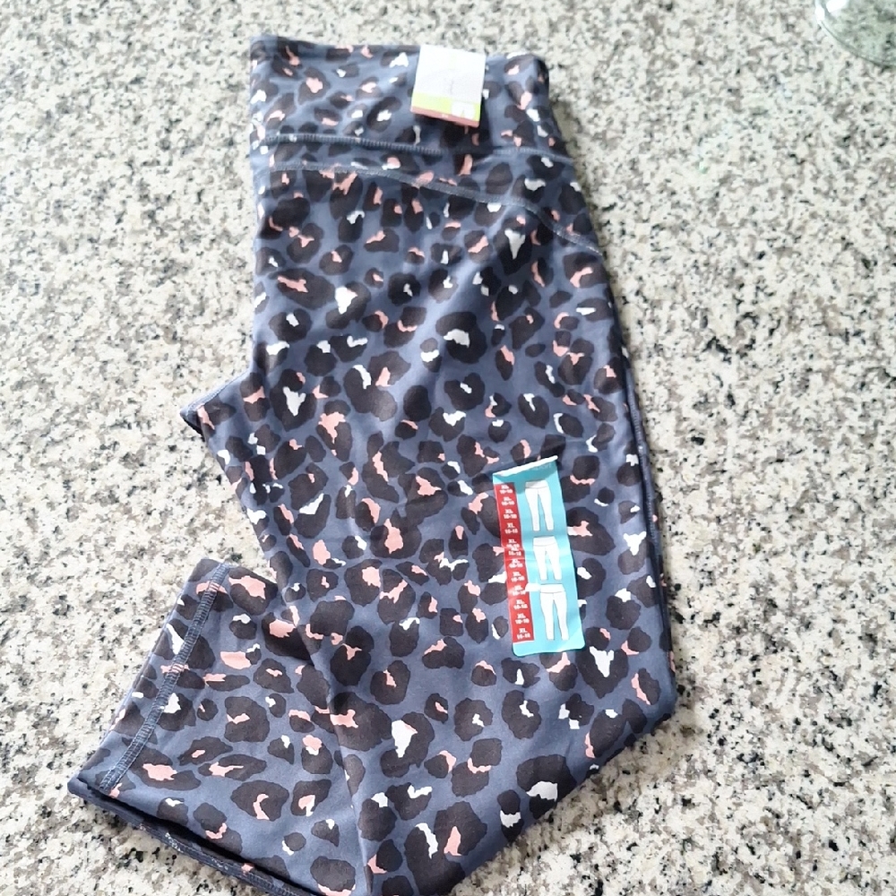 Marika Black and Pink Leggings for Active Wear